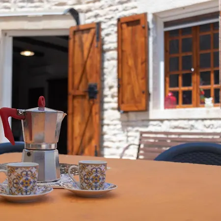 Torre Cappavecchia Villa *